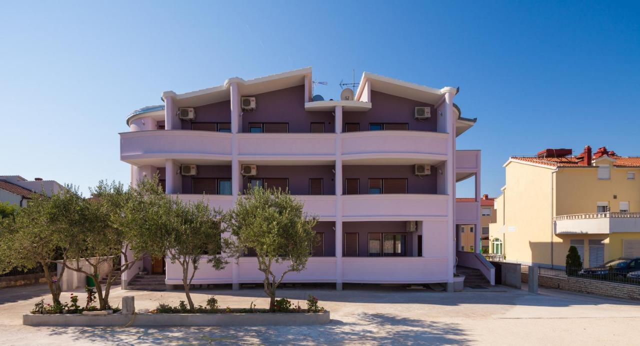 Apartments Mara Kaštela Buitenkant foto